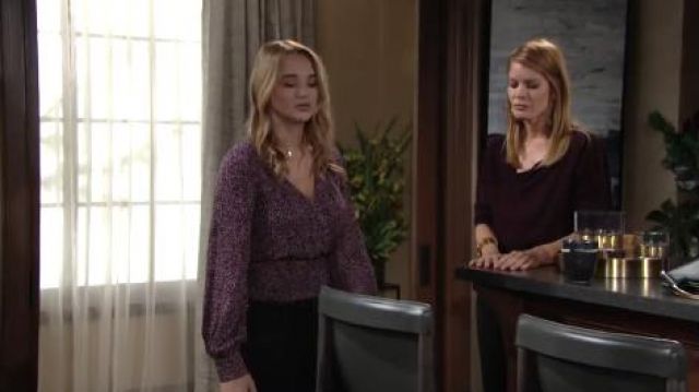 Parker fun­fet­ti silk geor­gette blouse worn by Summer Newman (Hunter King) as seen on The Young and the Restless September 11, 2019