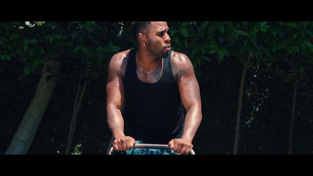 Black t-shirt worn by Jason Derulo in the YouTube video Jason Derulo - Too Hot [OFFICIAL MUSIC VIDEO]