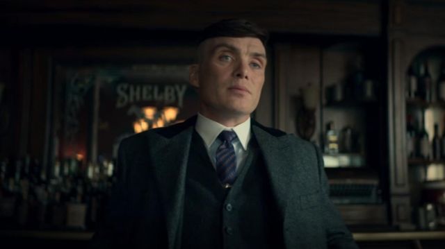 The striped tie blue vintage Tommy Shelby (Cillian Murphy) in Peaky Blinders (S05E02)