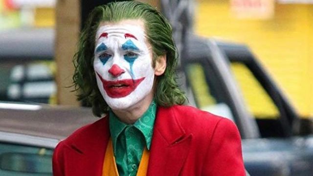 Fantaisie Bulles Vertes Shirt porté par Arthur Fleck / Joker (Joaquin Phoenix) en Joker