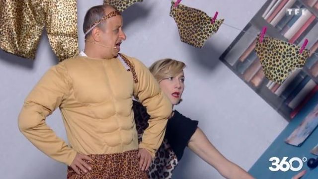 The costume of Tarzan worn by Booder on Friday, anything goes with Arthur