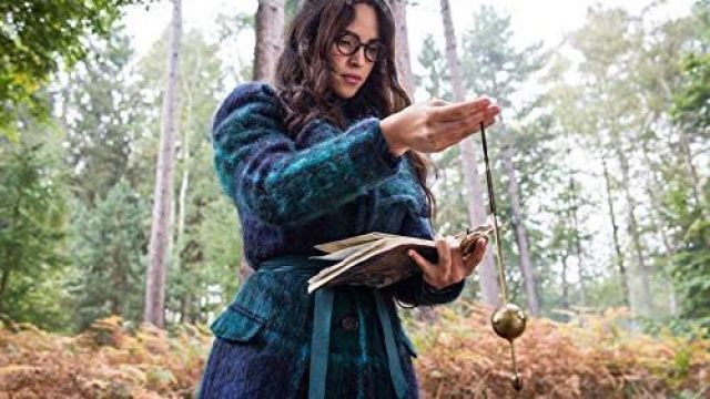 Green purple blue plaid coat worn by Anathema Device (Adria Arjona) in Good Omens (Season 1 Episode 4)