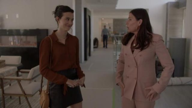 Tibi Twill Tapered Pants worn by Helen Solloway (Maura Tierney) in The Affair Season 5 Episode 4