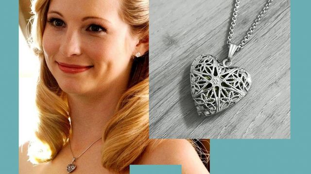 Necklace heart silver Caroline Forbes (Candice King) in the Vampire Diaries (S07E11)
