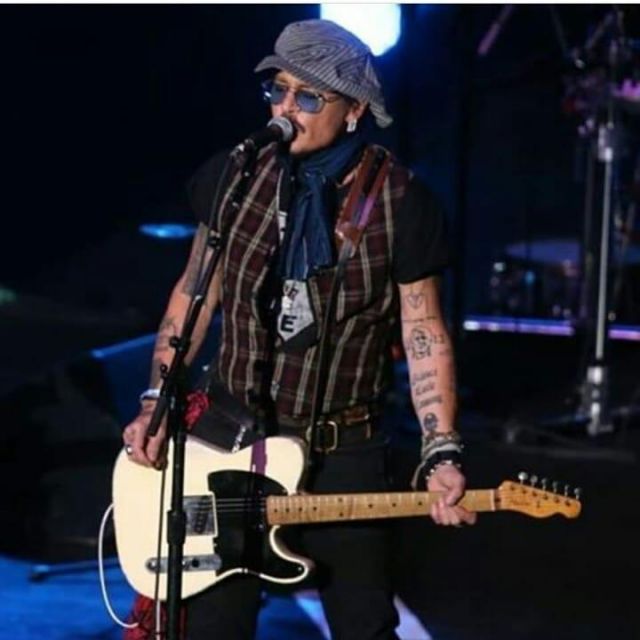 Anita Ko Diamond Safety Pin Earring worn by Johnny Depp Jeff Beck Concert in Tulsa September 18, 2019