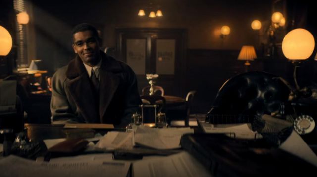 The mantle of Ben Younger (Kingsley Ben-Adir) in Peaky Blinders Season 5  Episode 5 | Spotern