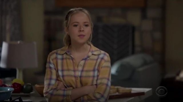 Abercrombie & fitch drapey plaid shirt in yellow plaid worn by (Holly Barrett) in Life in Pieces Season 4 Episode 4