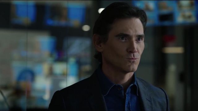 Denim long sleeve shirt worn by Cory Ellison (Billy Crudup) in The Morning Show (S01)