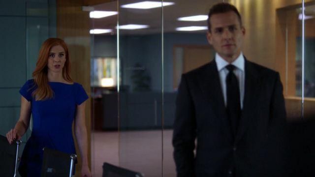 Roland mouret blue cap sleeved ruffled worn by Donna Paulsen (Sarah Rafferty) in Suits Season09 Episode 10