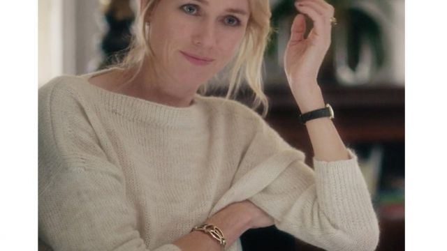 The bracelet of Jean Holloway (Naomi Watts) in Gypsy (S01E09)
