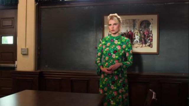 Topshop green side split floral print midi dress of Astrid (Lucy Boynton) in The Politician Season 1 Episode 3