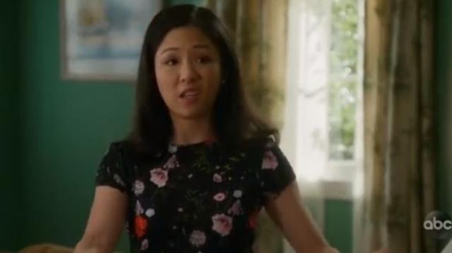Ted Baker Black Jinene Hedgerow Floral Print T Shirt Worn By Jessica Huang Constance Wu In Fresh Off The Boat Season 6 Episode 1 Spotern