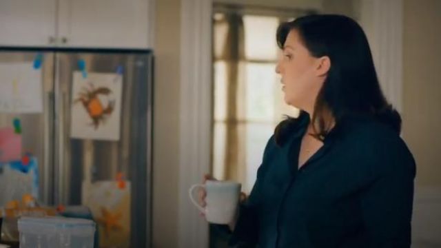 L'équipement Indispensable Chemisier de Soie dans l'Eden Vert porté par Jo (Allison Tolman) dans l'Émergence de la Saison 1 Épisode 2