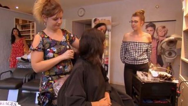 The blouse checkered black and white that bears witness to the bride in 4 marriages per 1 honeymoon of the 2/10/2019