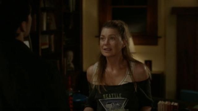 Vince hiwte and black striped tank top worn by Dr. Meredith Grey (Ellen Pompeo) in Grey's Anatomy Season 16 Episode 02