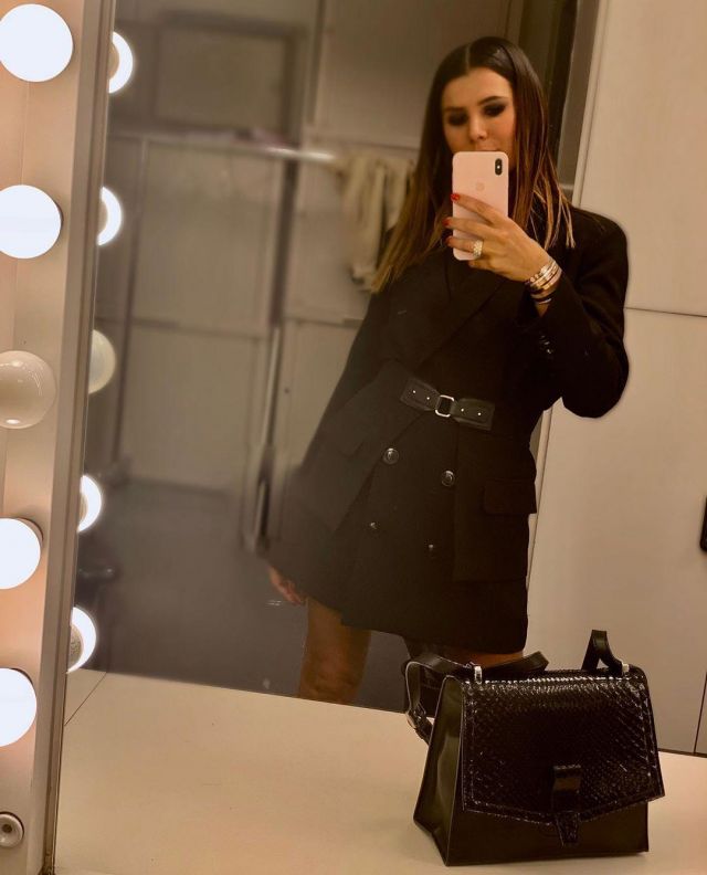 Belt crepe black fake pockets Karine Ferri on the account Instagram of @karineferri