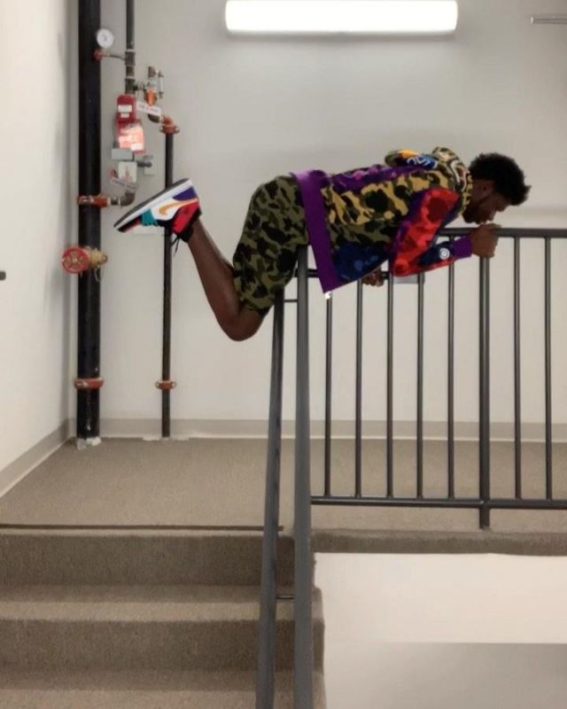 Sneakers Jordan 1 Mid Bred Multi-Color Lil Sin X on the account Instagram of @lilnasx