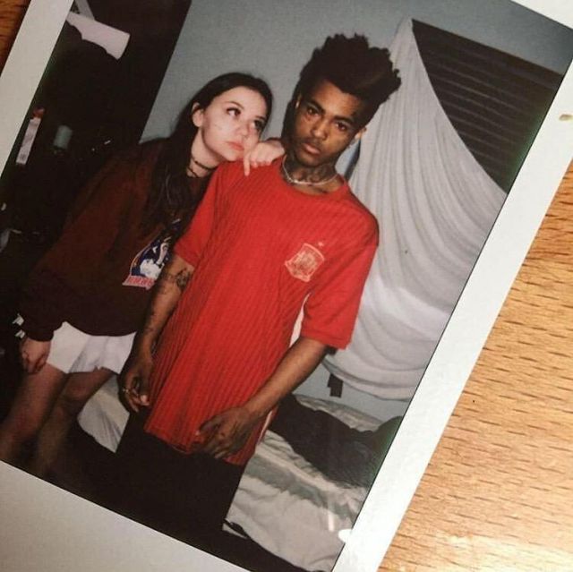 Red jersey shirt worn by XXXTentacion on the Instagram account of @jahxehz