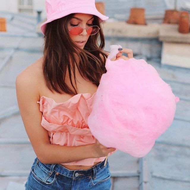 The top Zara worn by Iris Mittenaere on the account Instagram of @irismittenaeremf 