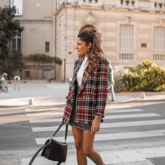 The blazer tweed plaid worn by Federica on the account Instagram of @junesixtyfive 