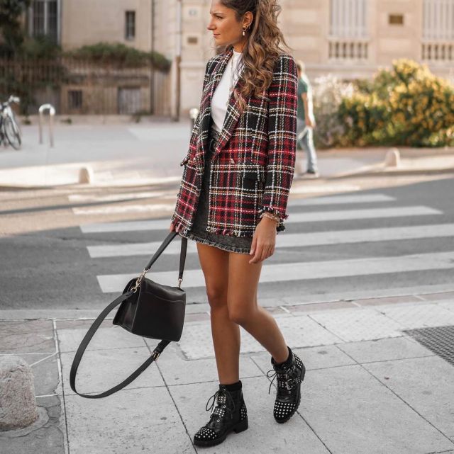 The studded boots worn by Federica on the account Instagram of @junesixtyfive 