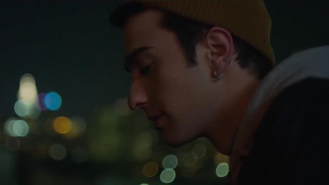 The earring of Nick (Alex Wolff) in The Cat and the Moon