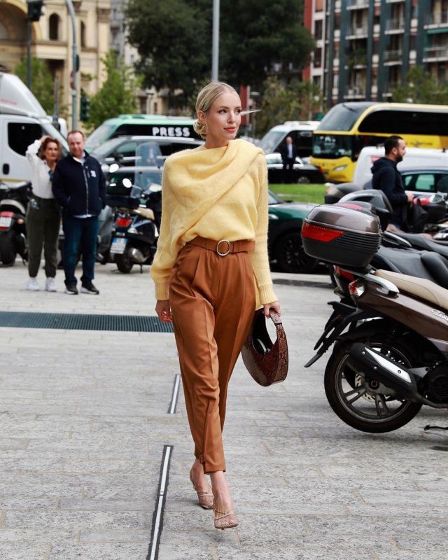 Sportmax Brown Trouser worn by Leonie Hanne on the Instagram account @leoniehanne September 25, 2019