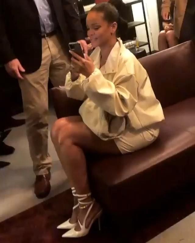 Bottega Veneta The Pouch Crocodile Clutch worn by Rihanna London October 10, 2019