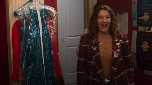 Eltzer can do iron-on patch worn by Nonnie Thompson (Kimmy Shields) in Insatiable Season 02 Episode 01