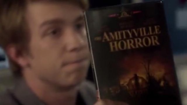 DVD d'Amityville de Terrence (Thomas Mann) dans Amityville : The Awakening