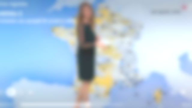 La robe noire légérement évasée détails plumetis de Chloé Nabédian dans Météo de France 2 le 19.10.2019