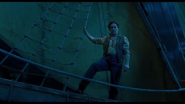 Pants Blue striped, Robert Downey Jr. in DOLITTLE Trailer (2020)