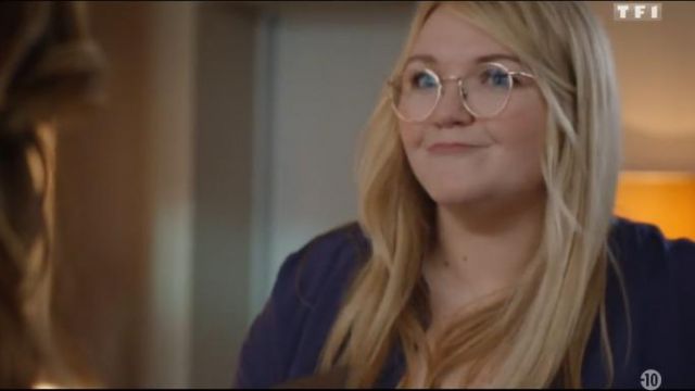Les lunettes rayban de Lola Dubini dans Olivia (S01E01)