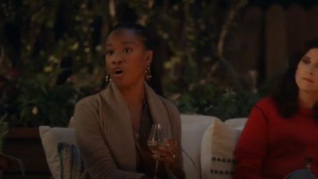 Vince Brown Dot Print Long Sleeve Popover worn by Michelle (Maya Lynne Robinson) in The Unicorn Season 1 Episode 4