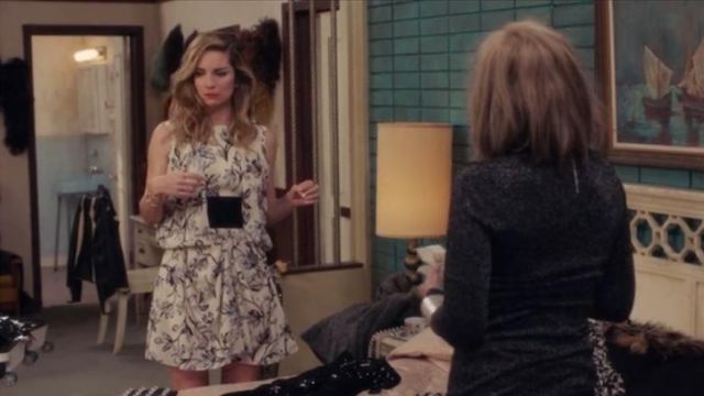 Balenciaga floral backless dress of Alexis Rose (Annie Murphy) in Schitt's Creek (S05E02)