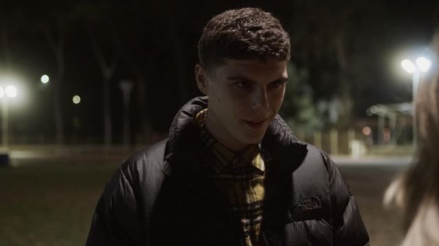 The down jacket black The North Face worn by Damiano (Riccardo Mandolini) in Baby (S02E02)