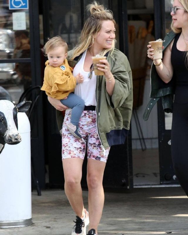 Nike Exp 14 sneakers worn by Hilary Duff Joan’s on Third October 17, 2019
