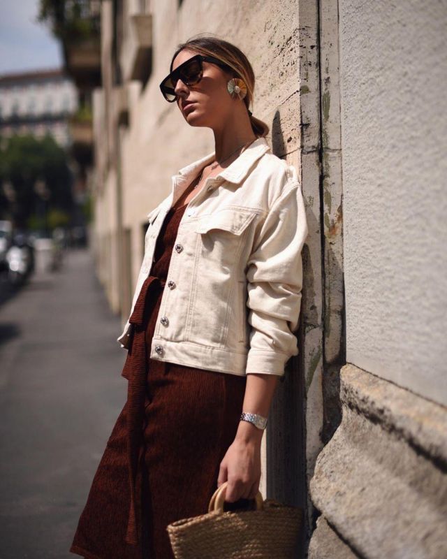 De­mi jack­et of Elisa Taviti on the Instagram account @elisataviti