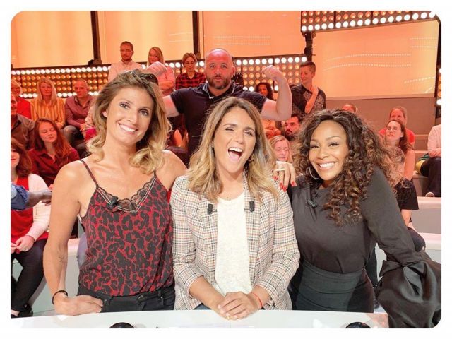 La veste tailleur Vanite courte cintrée de Valerie Benaim sur le compte Instagram de @valerie.benaim