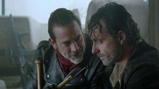 The jacket Negan (Jeffrey Dean Morgan) in The Walking Dead