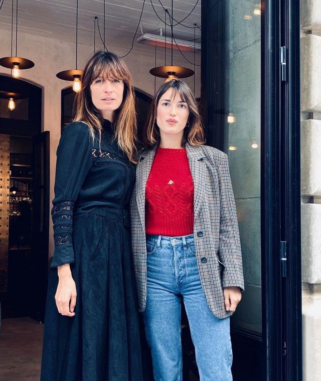 The sweater twisted worn by Jeanne Damas on the account Instagram of ...