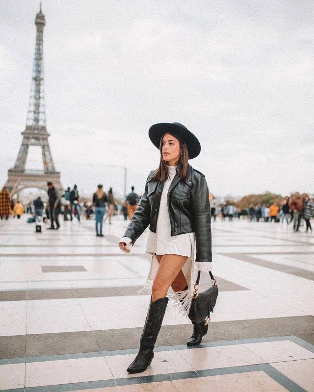 Leather Bag of Aida Domenech on the Instagram account @dulceida