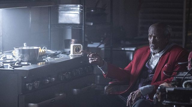 Red blazer jacket worn by Will Reeves (Louis Gossett Jr.) as seen in Watchmen (Season 1)