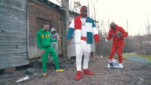 The jacket Fila Dababy in her video clip "FuckYouTalmbout Freestyle"