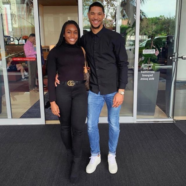 La chemise noir de Josh Hart sur le compte Instagram de @jhart
