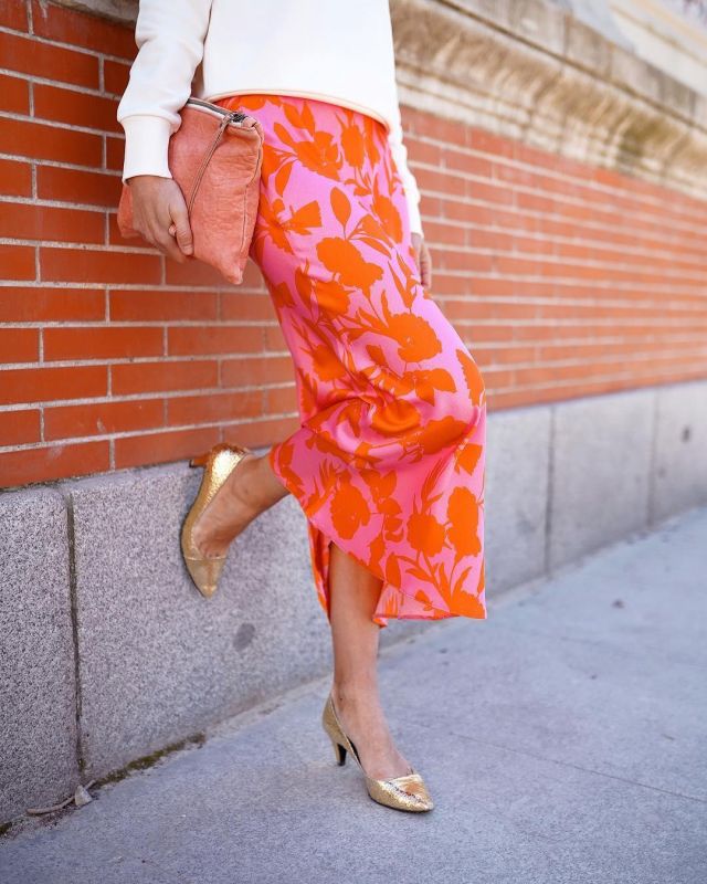 Pochette Xl saumon de Belén Canalejo sur l'Instagram account @balamoda