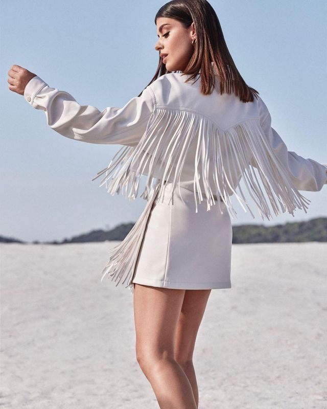 Denim Skirt White of Aida Domenech on the Instagram account @dulceida