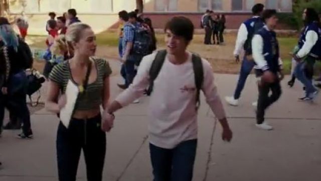 Stüssy Long Sleeve Stock Pig­ment white Tee worn by Josh Wheeler (Colin Ford) in Daybreak Season 1 Episode 4