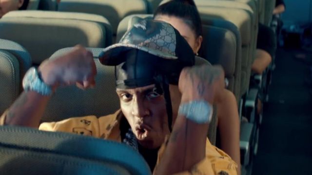 Gucci Supreme Wolf Base­ball Hat worn by Juice Wrld in Nuketown music video by Ski Mask The Slump God