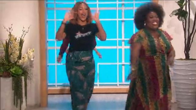 Print­ed Skirt worn by Eve on The Talk October 29, 2019